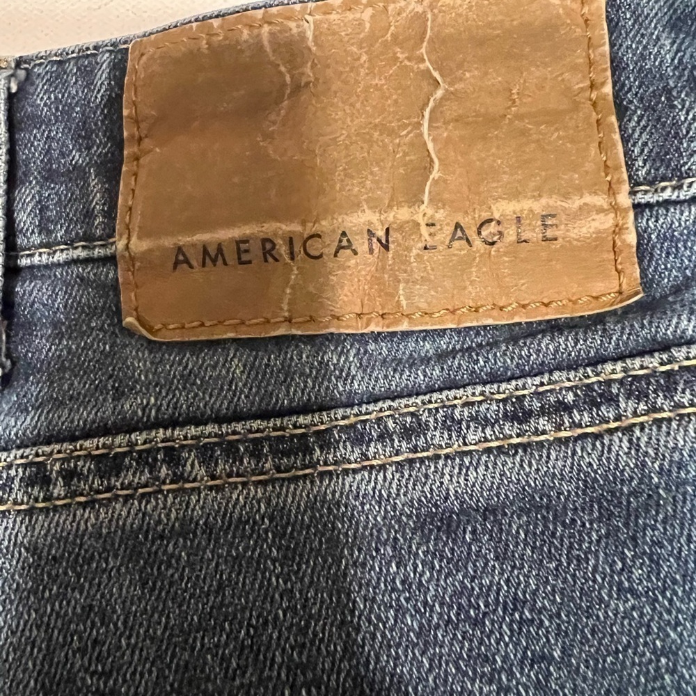 EUC 2019 Men's American Eagle Distressed Denim Shorts Size 38🔥🔥 (R) - Picture 6 of 6